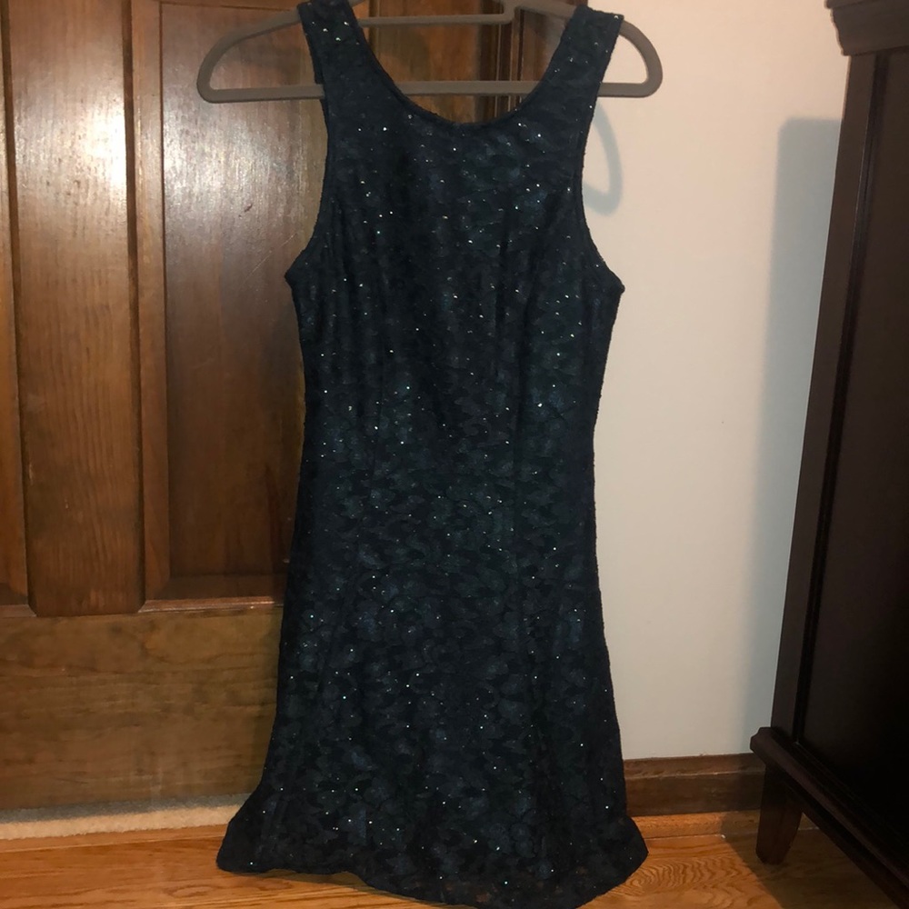green dress